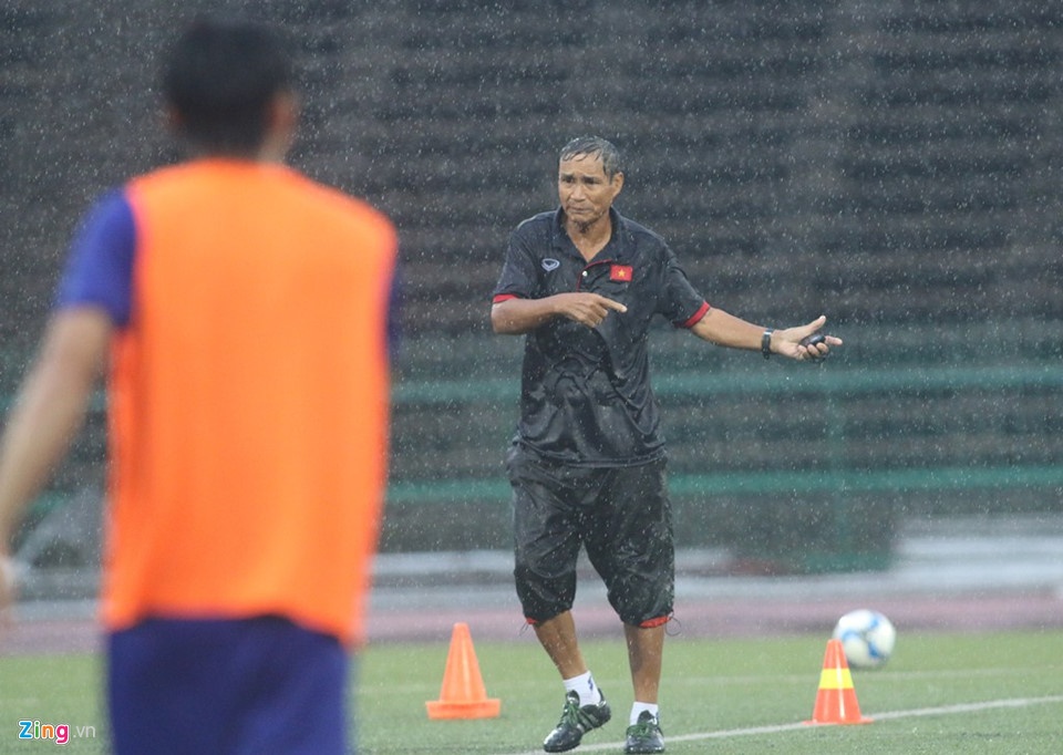 Campuchia vs Việt Nam: Chờ 'tướng' Chung giải bài toán tâm lý ảnh 1 Campuchia vs Viet Nam: Cho 'tuong' Chung giai bai toan tam ly anh 1