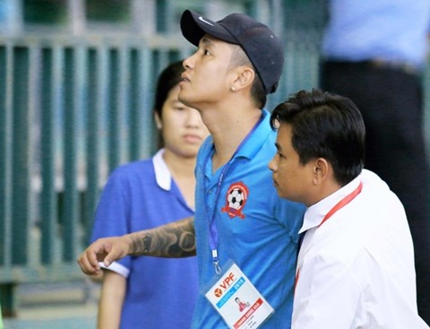 Lê Sỹ Mạnh, tay chơi của bóng đá Việt Nam ảnh 1 Le Sy Manh, tay choi cua bong da Viet Nam anh 1