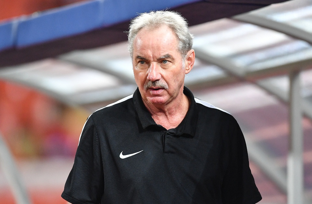 Alfred Riedl, HLV 'chua chay' tot nhat cho tuyen Viet Nam? hinh anh