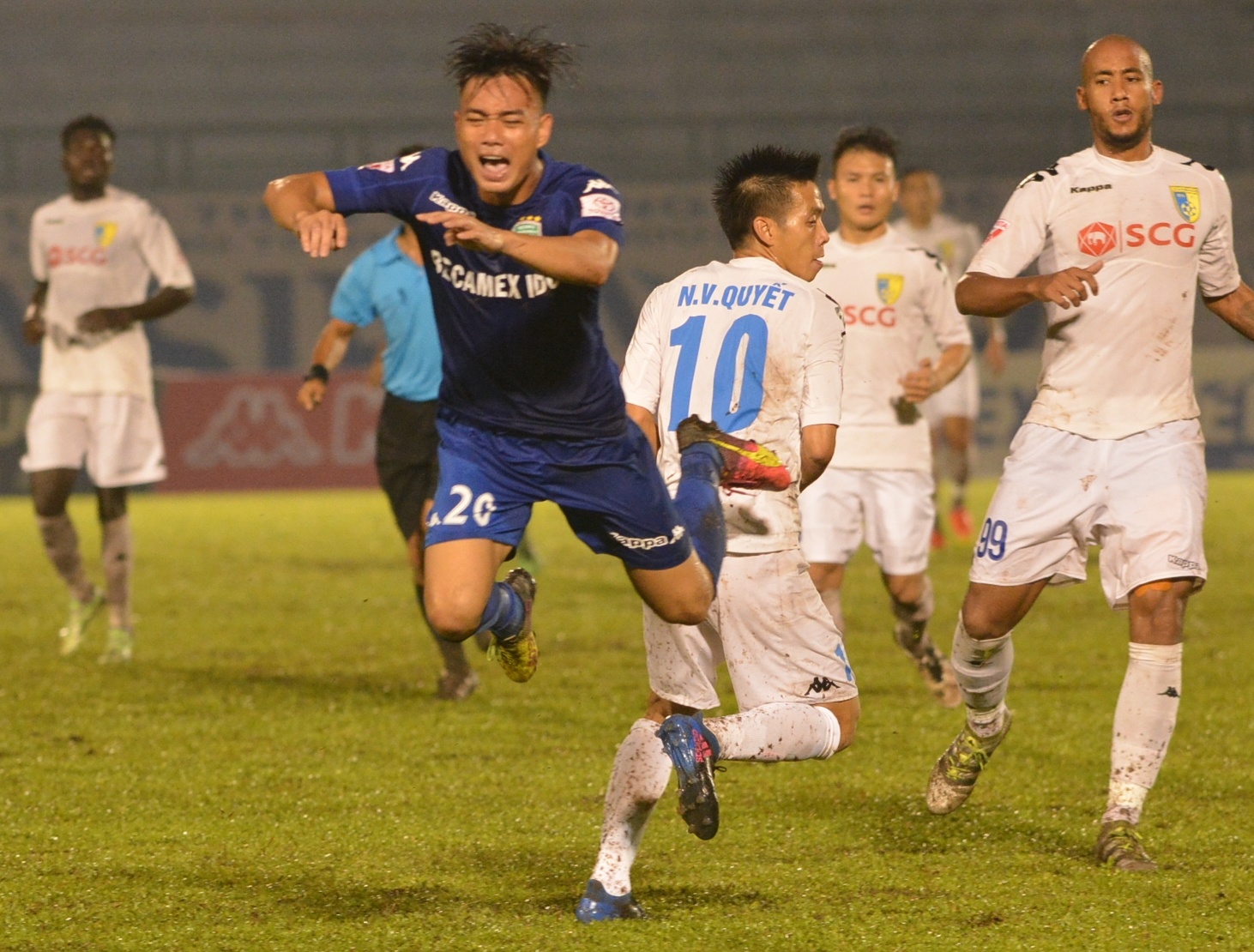 Binh Duong vs Ha Noi anh 4