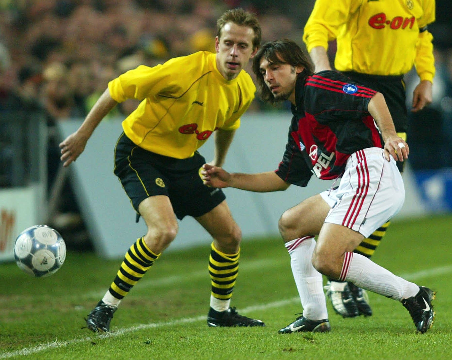 Chiêm ngưỡng cúp Quốc gia Đức cùng huyền thoại Dortmund ảnh 1 Chiem nguong cup Quoc gia Duc cung huyen thoai Dortmund anh 1