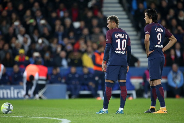 'Nội chiến' Neymar-Cavani: Tất cả cũng vì tiền? ảnh 1 'Noi chien' Neymar-Cavani: Tat ca cung vi tien? anh 1