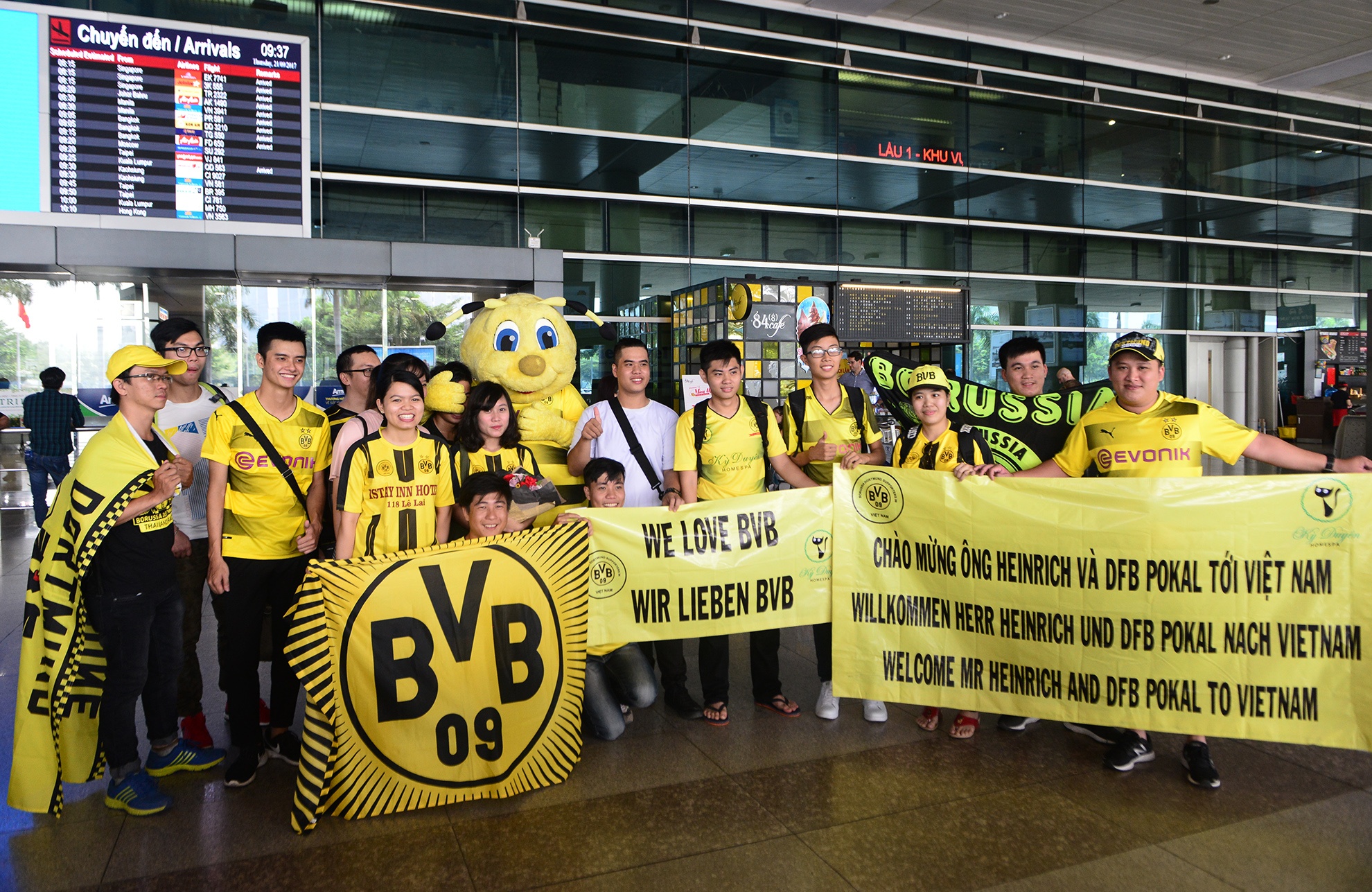 Huyen thoai Dortmund trong vong tay nguoi ham mo anh 6
