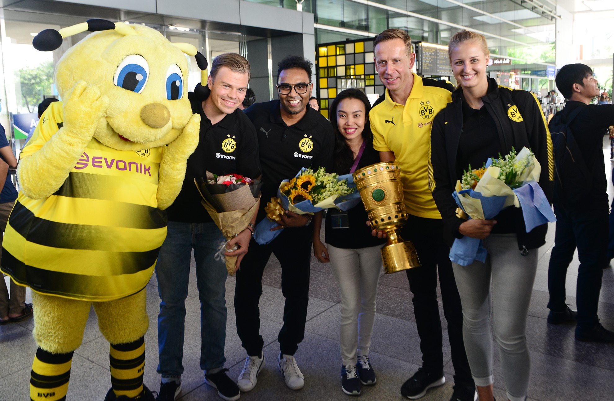 Huyen thoai Dortmund trong vong tay nguoi ham mo anh 4