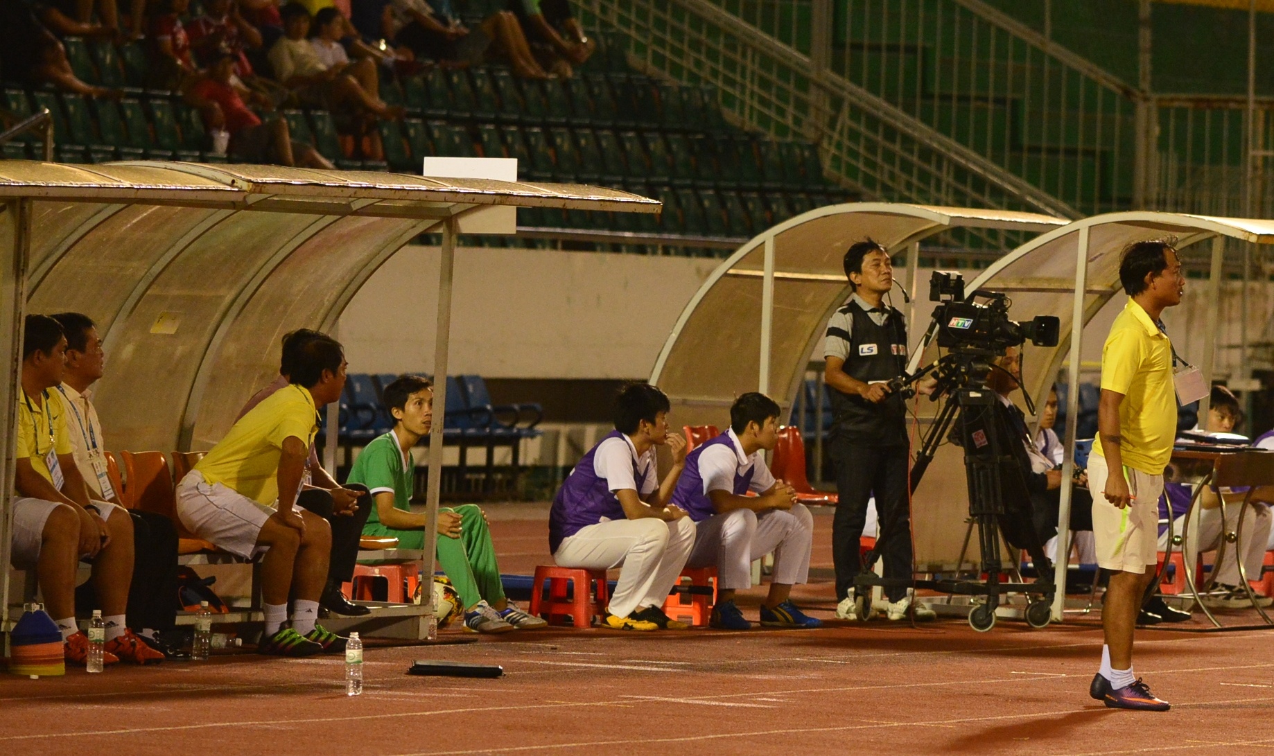 Huynh Duc buc xuc ve cong tac trong tai anh 2