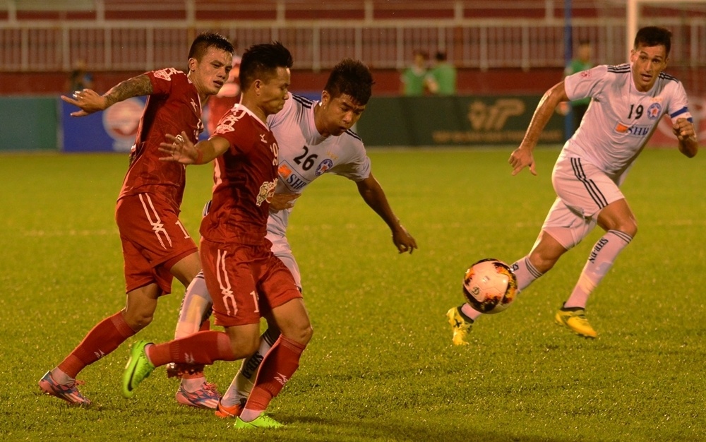 Huynh Duc buc xuc ve cong tac trong tai anh 6