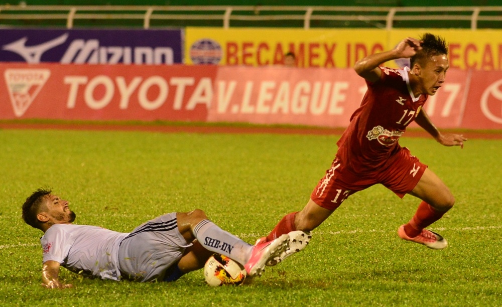 Huynh Duc buc xuc ve cong tac trong tai anh 9