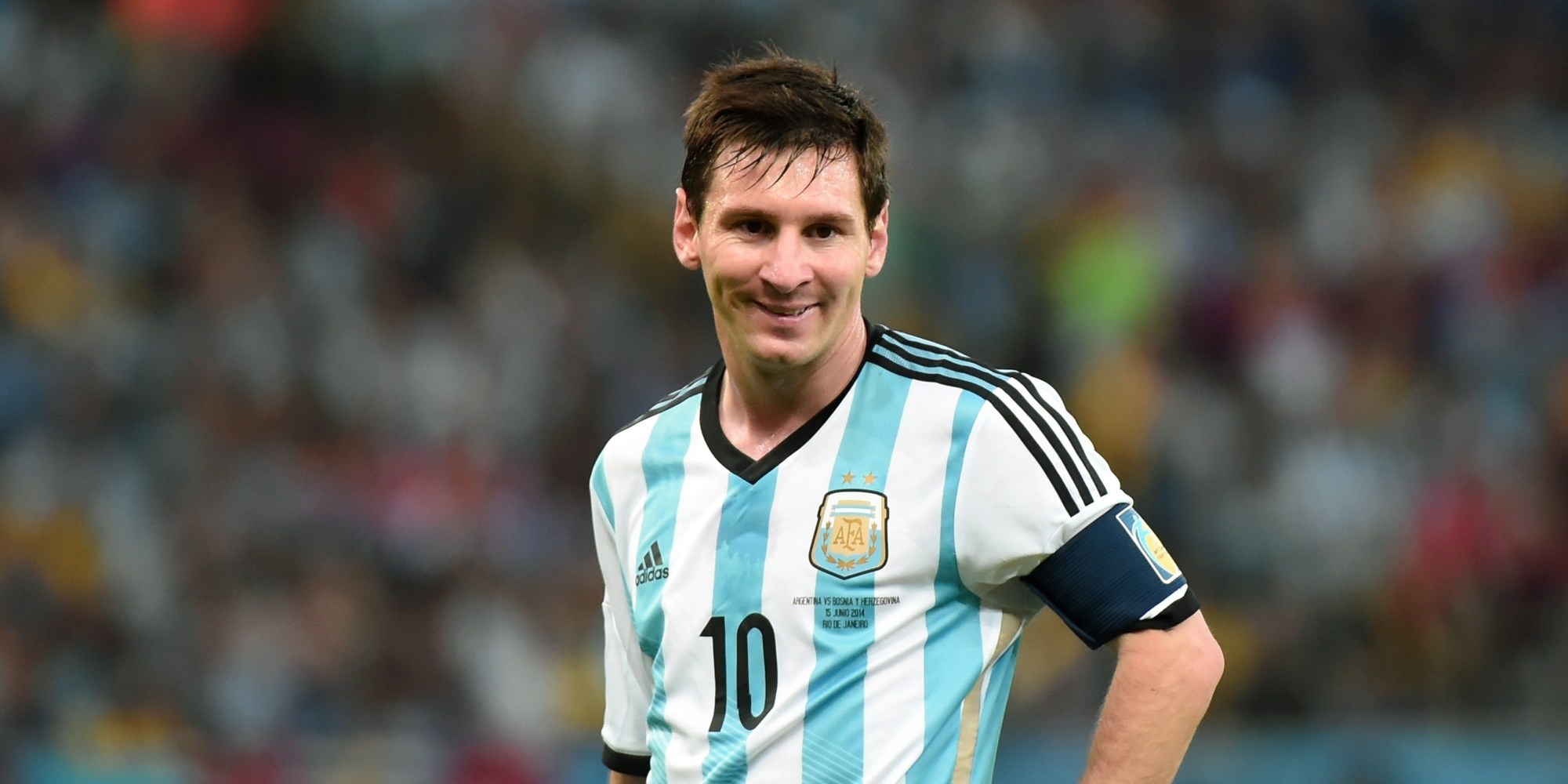 Bao Peru to FIFA 'giat day' dua Messi toi World Cup 2018 hinh anh