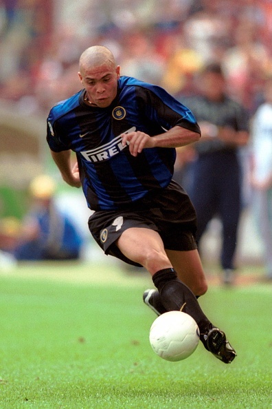 Tron 15 nam 'Nguoi ngoai hanh tinh' Ronaldo ra mat Real Madrid anh 2