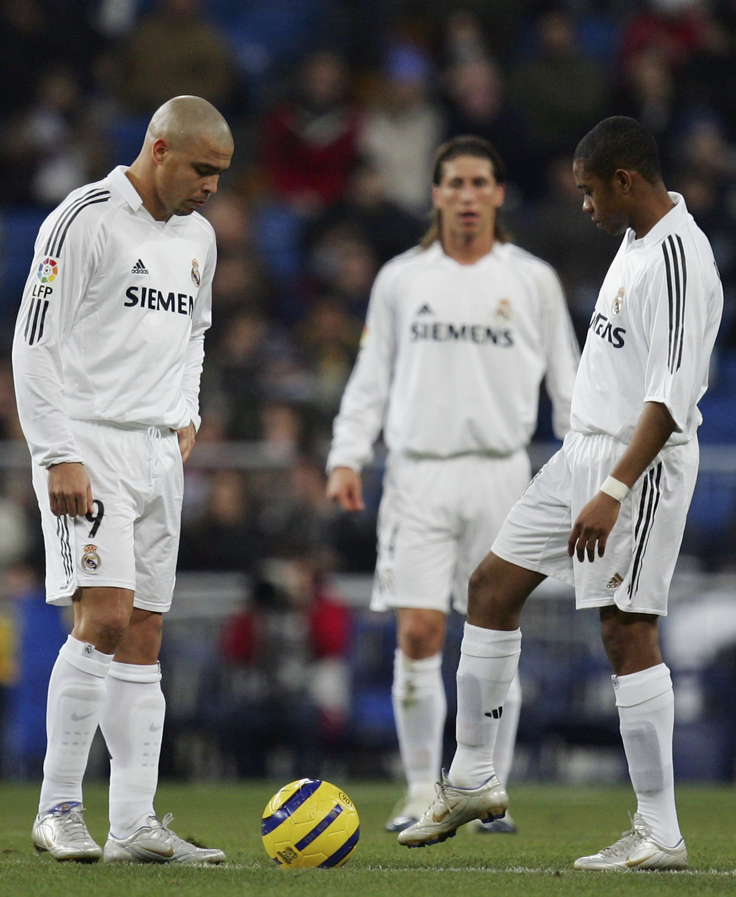 Tron 15 nam 'Nguoi ngoai hanh tinh' Ronaldo ra mat Real Madrid anh 7