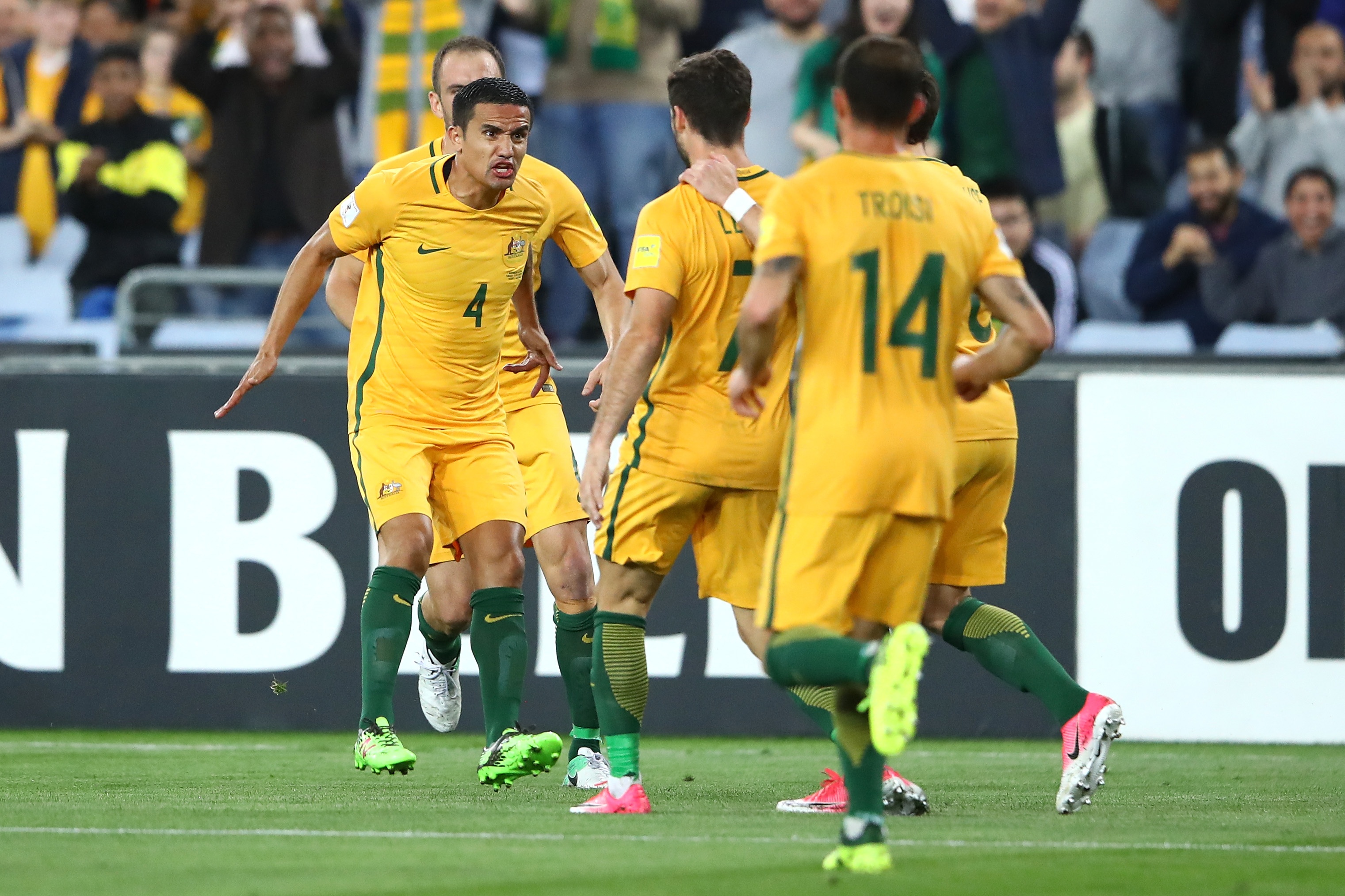 'Lao tuong' Tim Cahill toa sang,  Australia thang nhoc Syria anh 3