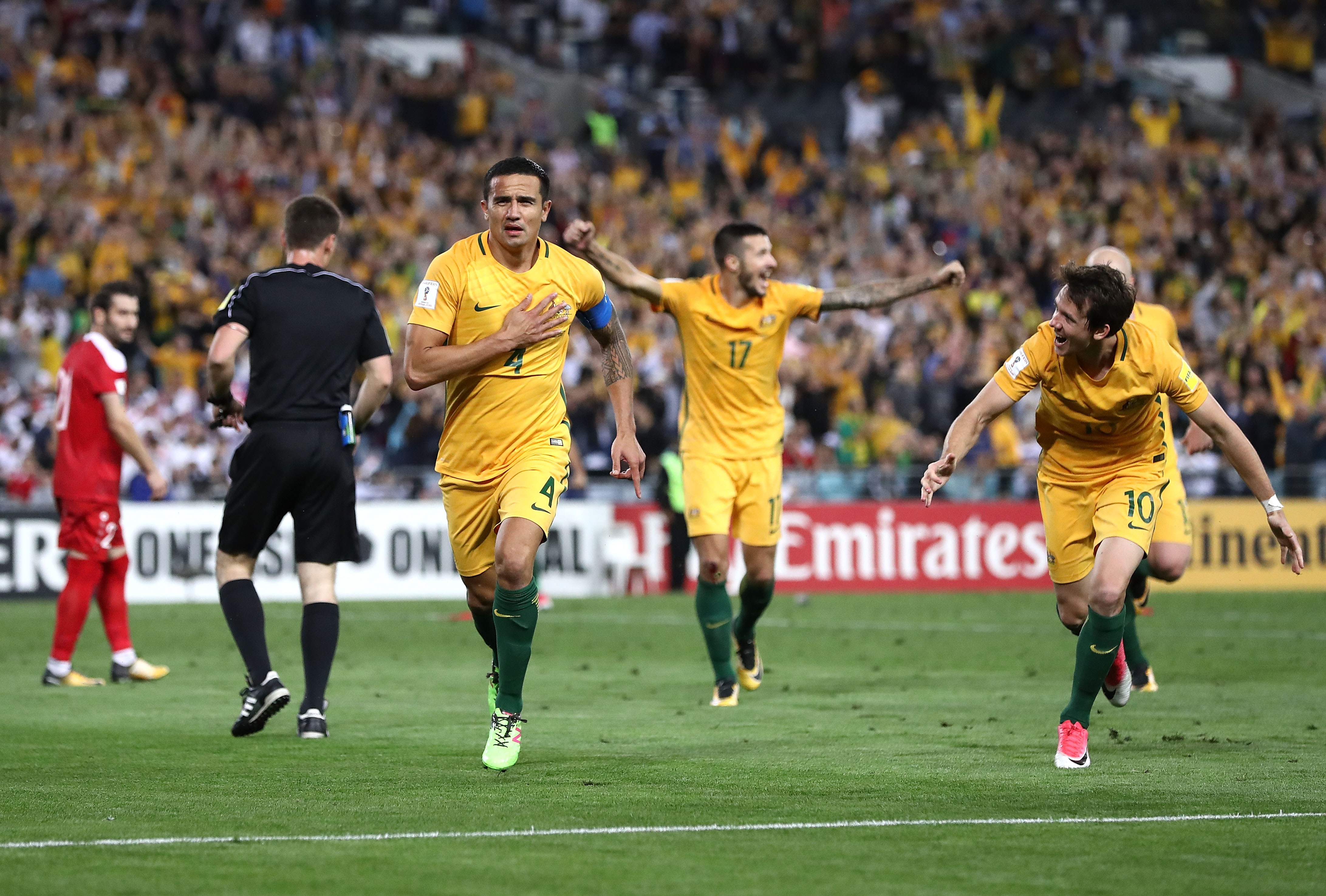 'Lao tuong' Tim Cahill toa sang,  Australia thang nhoc Syria anh 7