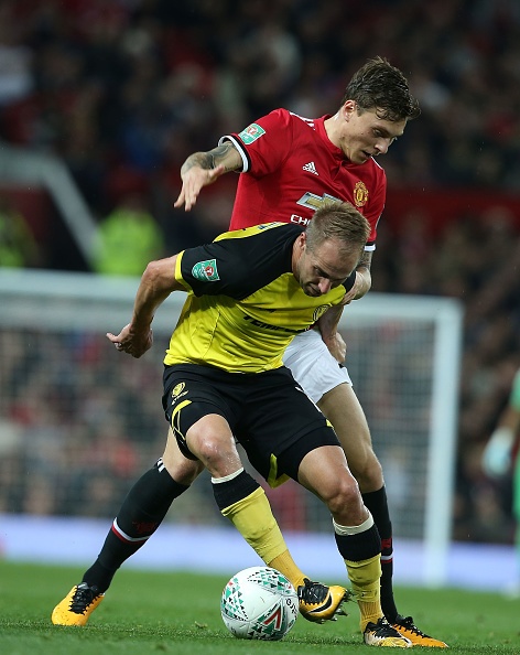 Victor Lindelof pham sai lam anh 5