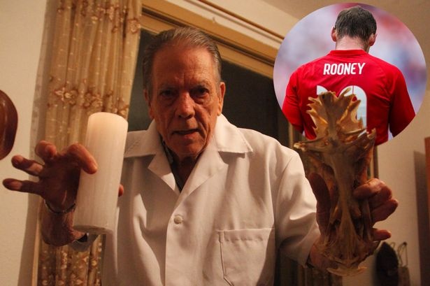 Khong phai Messi, Argentina vao World Cup nho thay phu thuy hinh anh