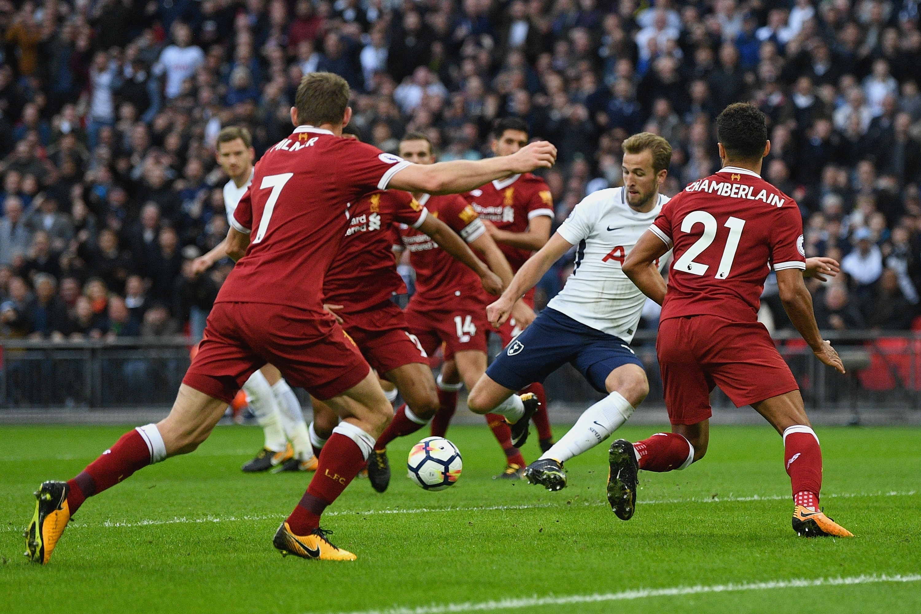 Real Madrid còn chờ gì nữa ở Harry Kane? ảnh 3 Real Madrid con cho gi nua o Harry Kane? anh 3