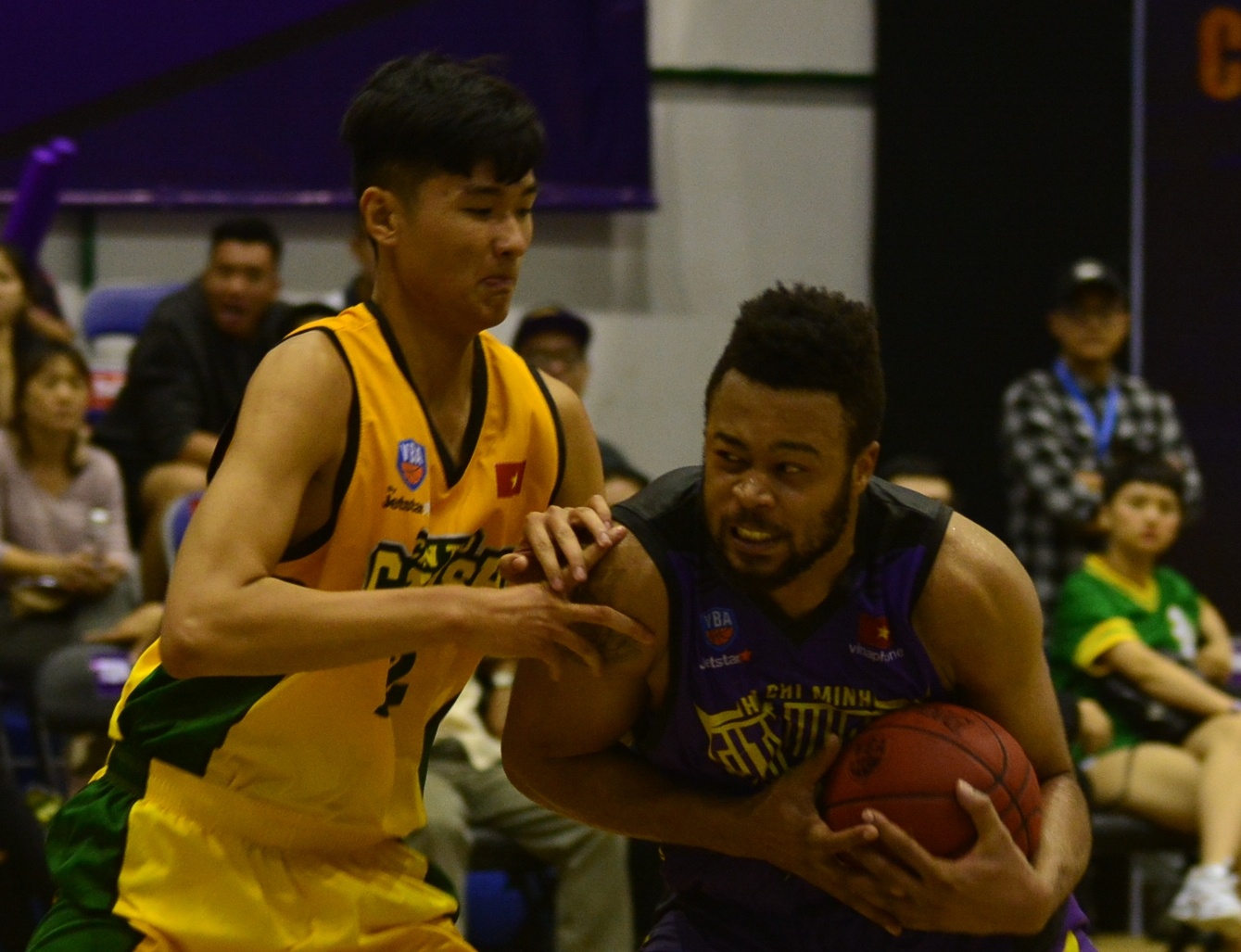 Hochiminh City Wings thang lon anh 1