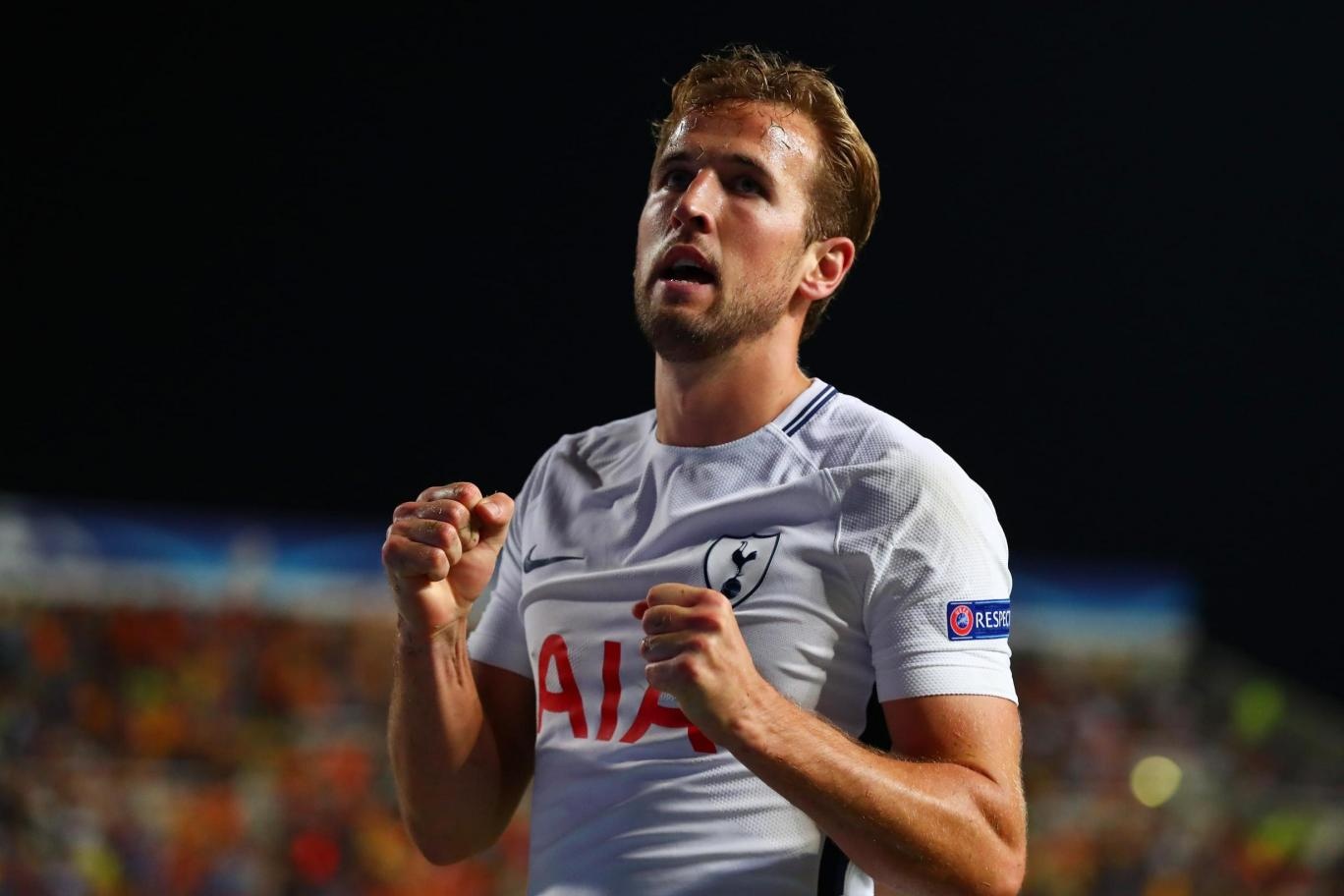 Gap MU, Tottenham chinh thuc mat Harry Kane hinh anh