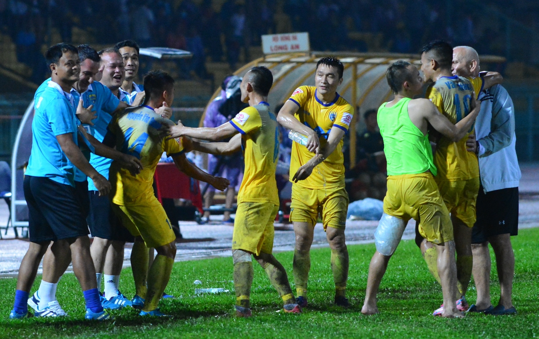 Long An vs Thanh Hoa anh 7