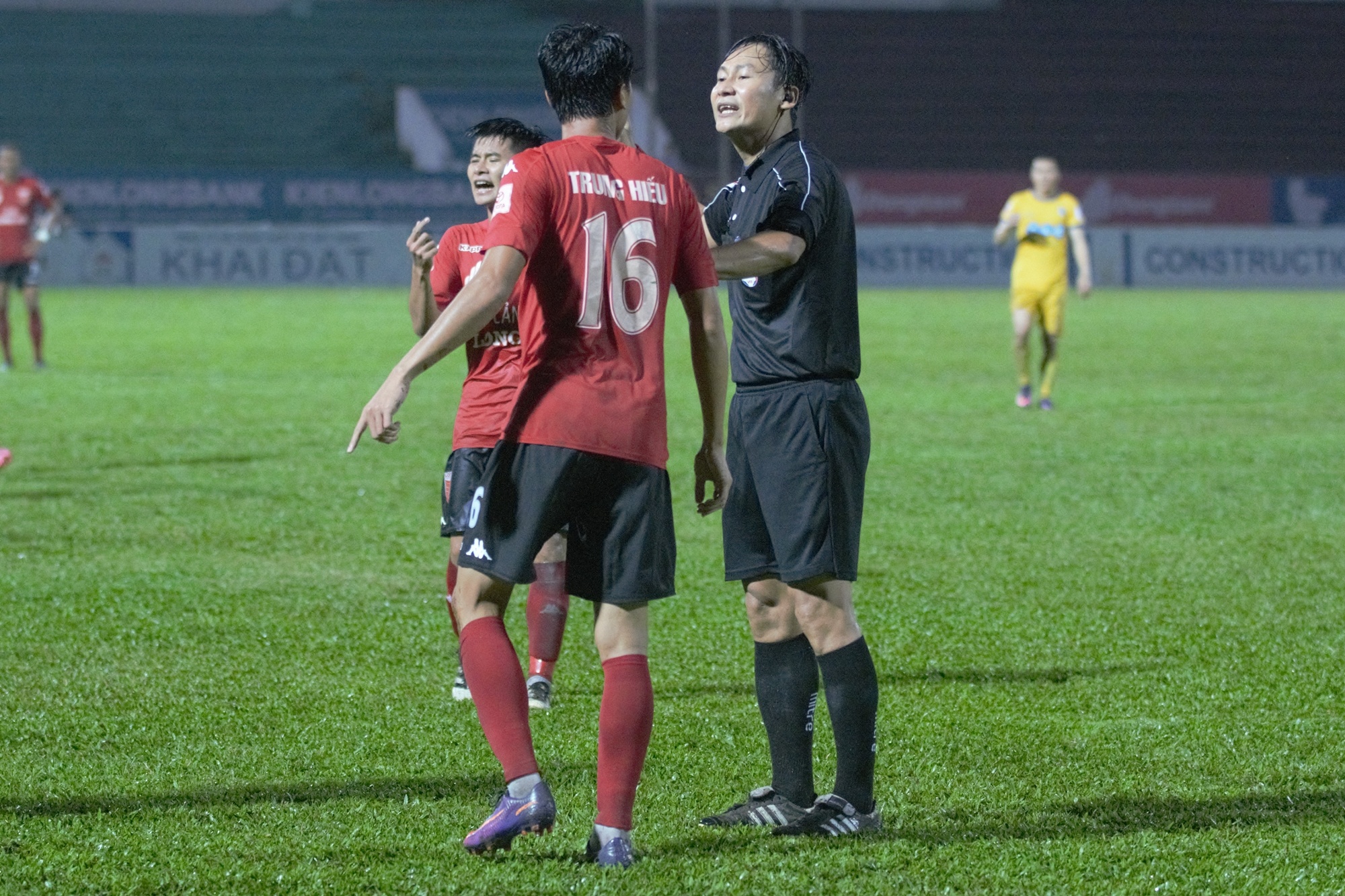 Long An vs Thanh Hoa anh 4