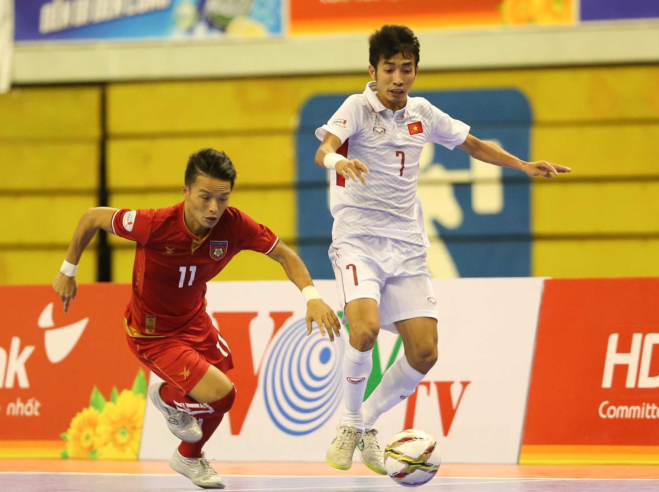 Chien thang thuyet phuc cua futsal Viet Nam truoc Myanmar anh 2