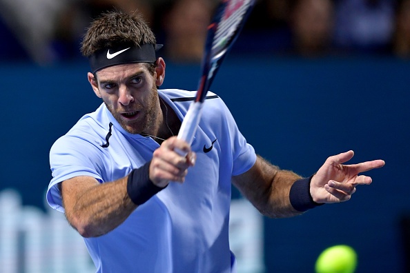 Federer dap vot trong ngay vo dich giai Basel anh 7