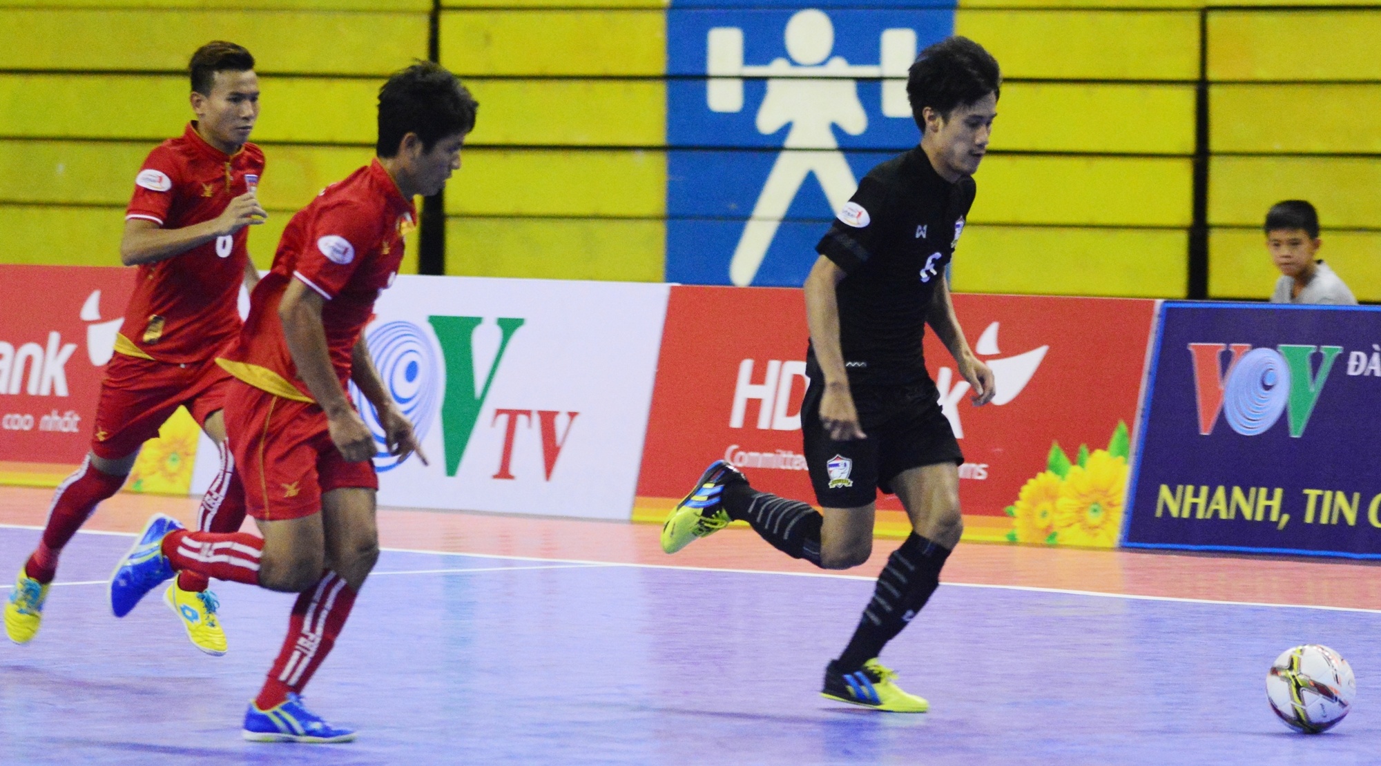 Futsal Thai Lan goi,  cho Viet Nam tra loi anh 4