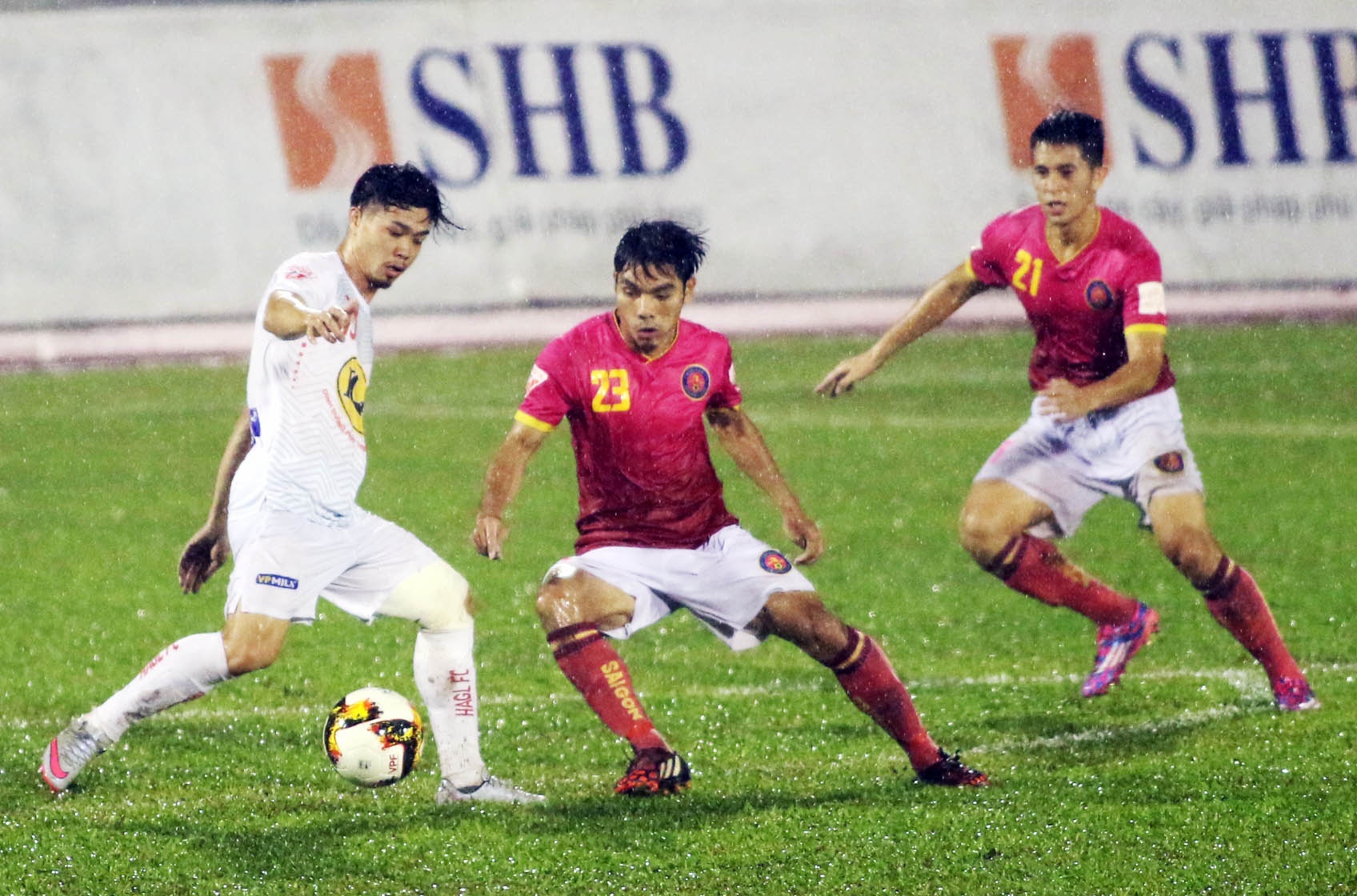 Sài Gòn 1-2 HAGL ảnh 3 Sai Gon 1-2 HAGL anh 3