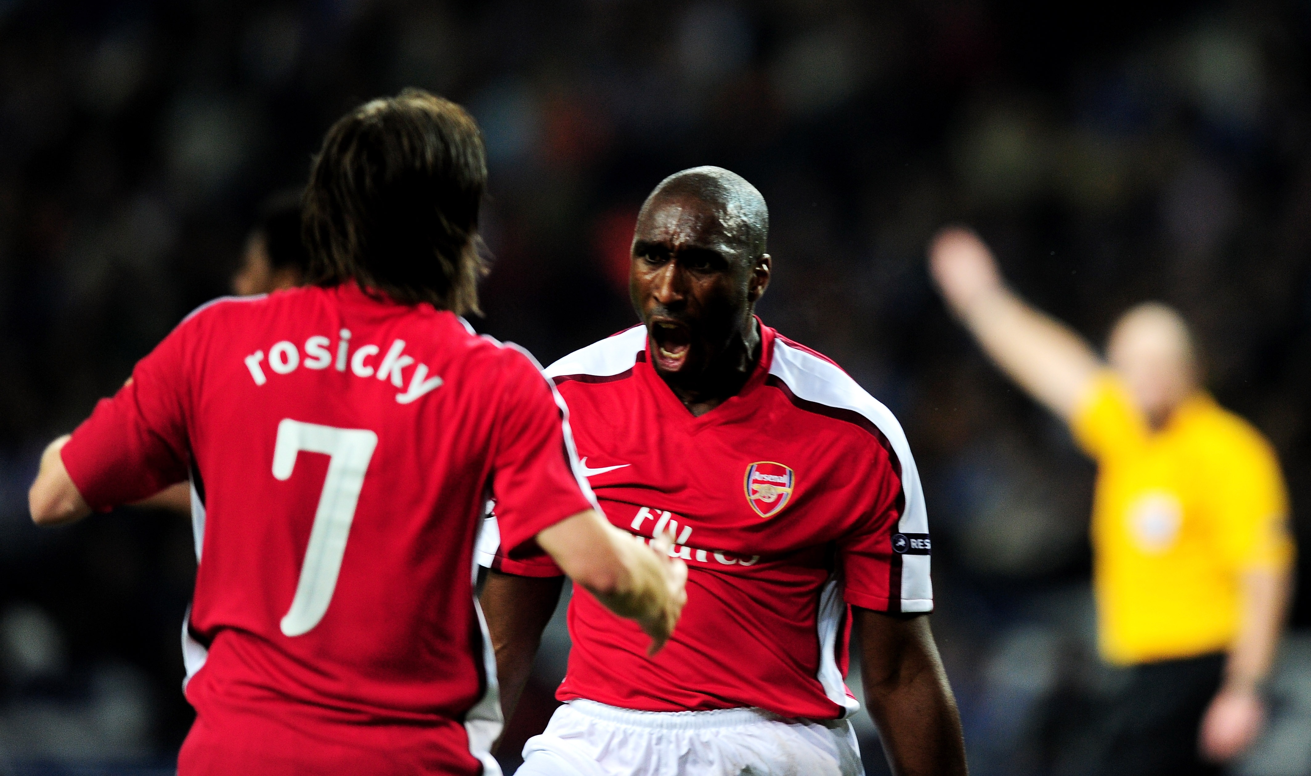 Sol Campbell tra loi doc quyen Zing.vn ve Arsenal anh 3