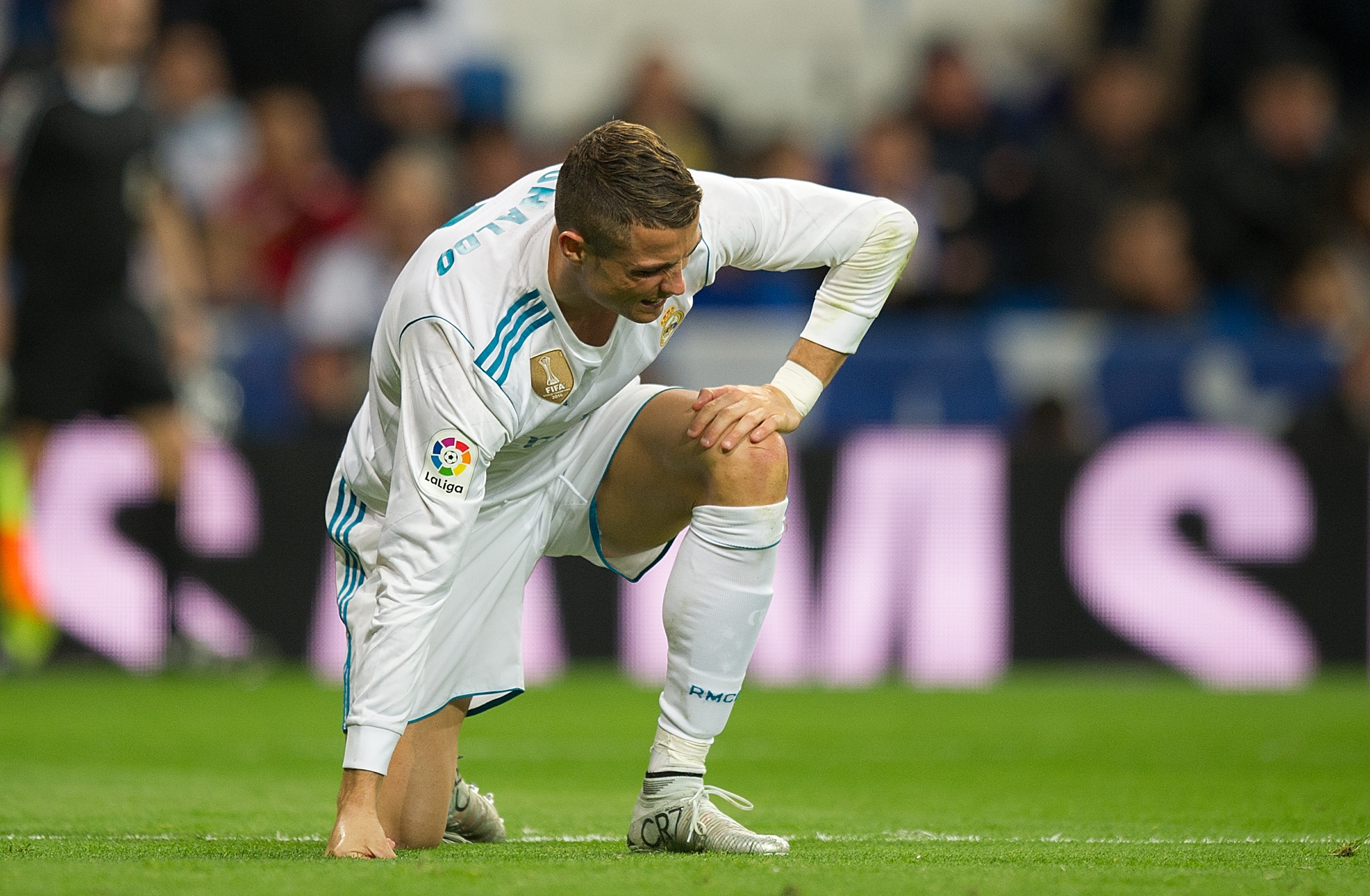 Cristiano Ronaldo: Khi moi no luc tro thanh vo nghia anh 1