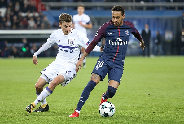 O PSG,  Neymar muon da hoac nghi ngoi tuy thich anh 1