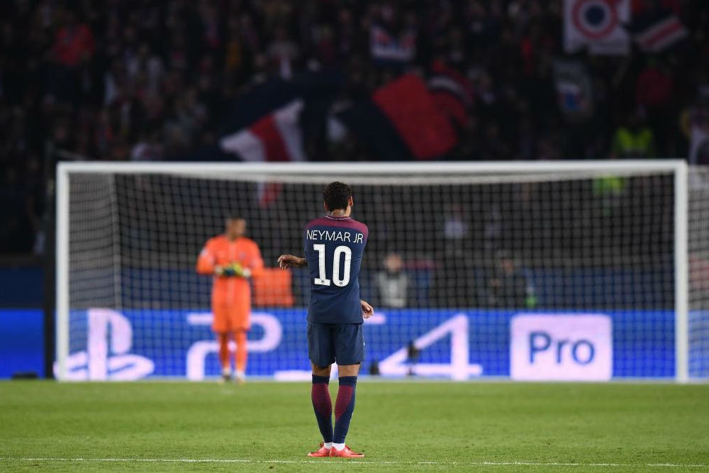 Vi sao Neymar hoi han khi den PSG anh 1