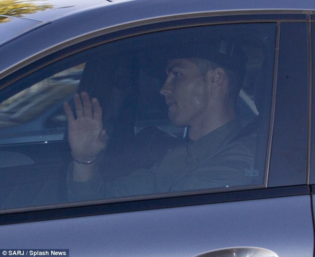 Ronaldo muon roi Real Madrid ngay he nay anh 3