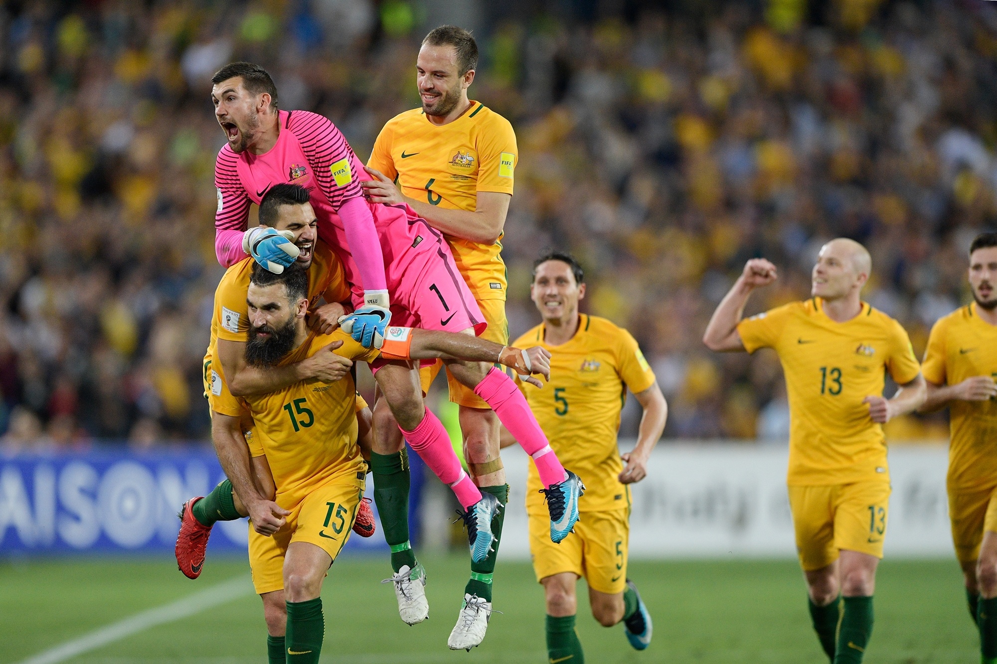 Cuu sao Premier League giup Australia gianh ve di World Cup 2018 anh 8