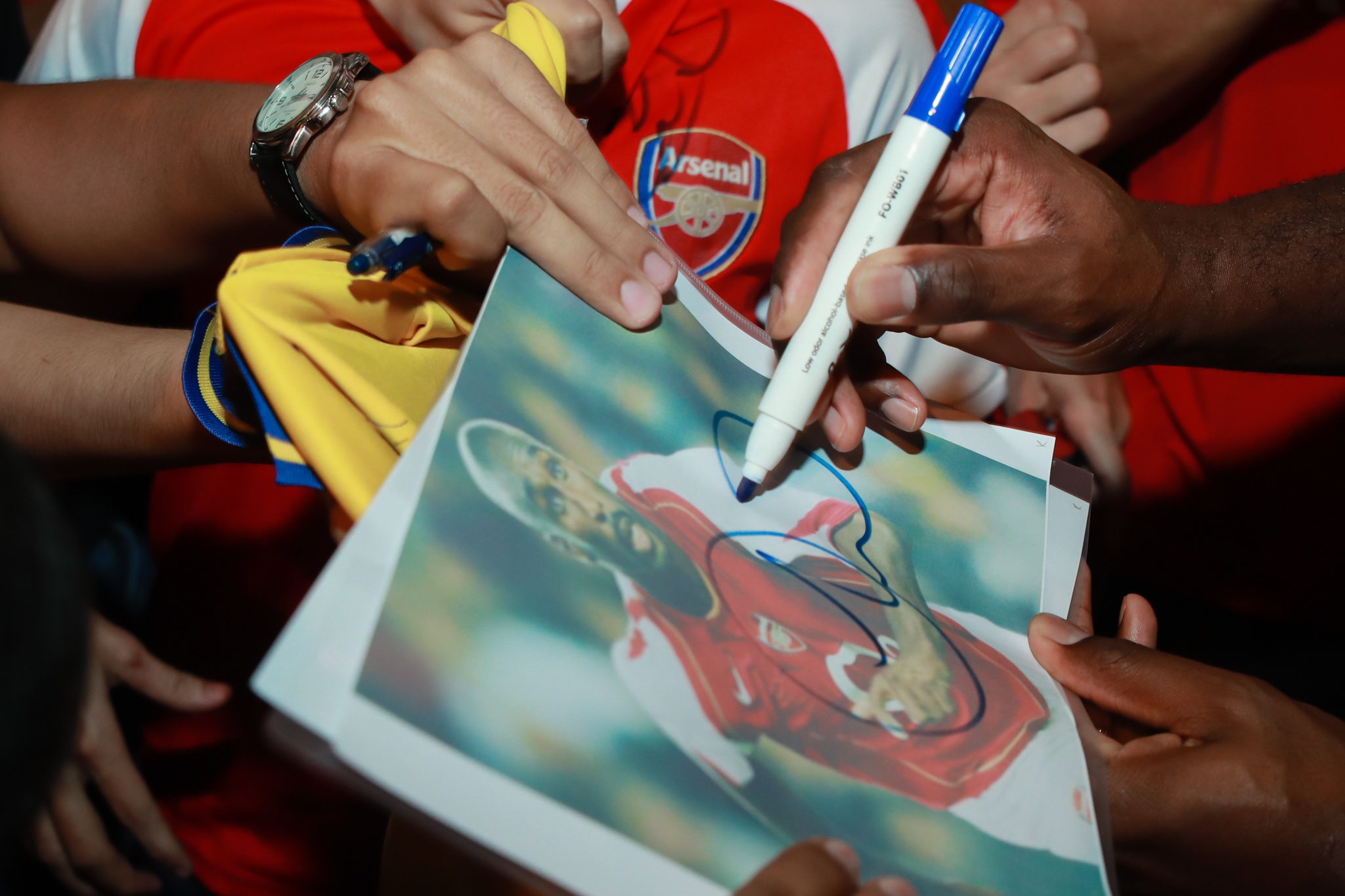 Huyen thoai Sol Campbell toi Viet Nam anh 5