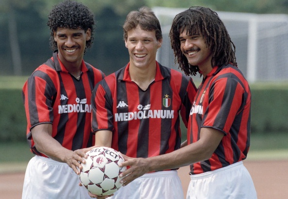 Viết cho AC Milan: Hãy nhớ Van Basten, Kaka từng hiện diện ảnh 3 Viet cho AC Milan: Hay nho Van Basten, Kaka tung hien dien anh 3