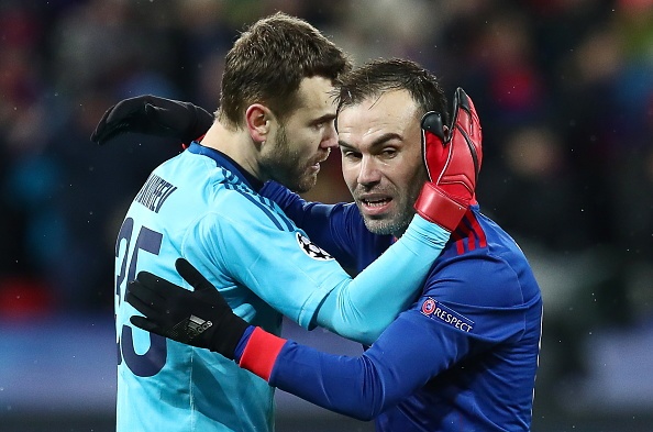 Sau 11 nam,  thu mon Nga moi co 1 tran giu sach luoi anh 2