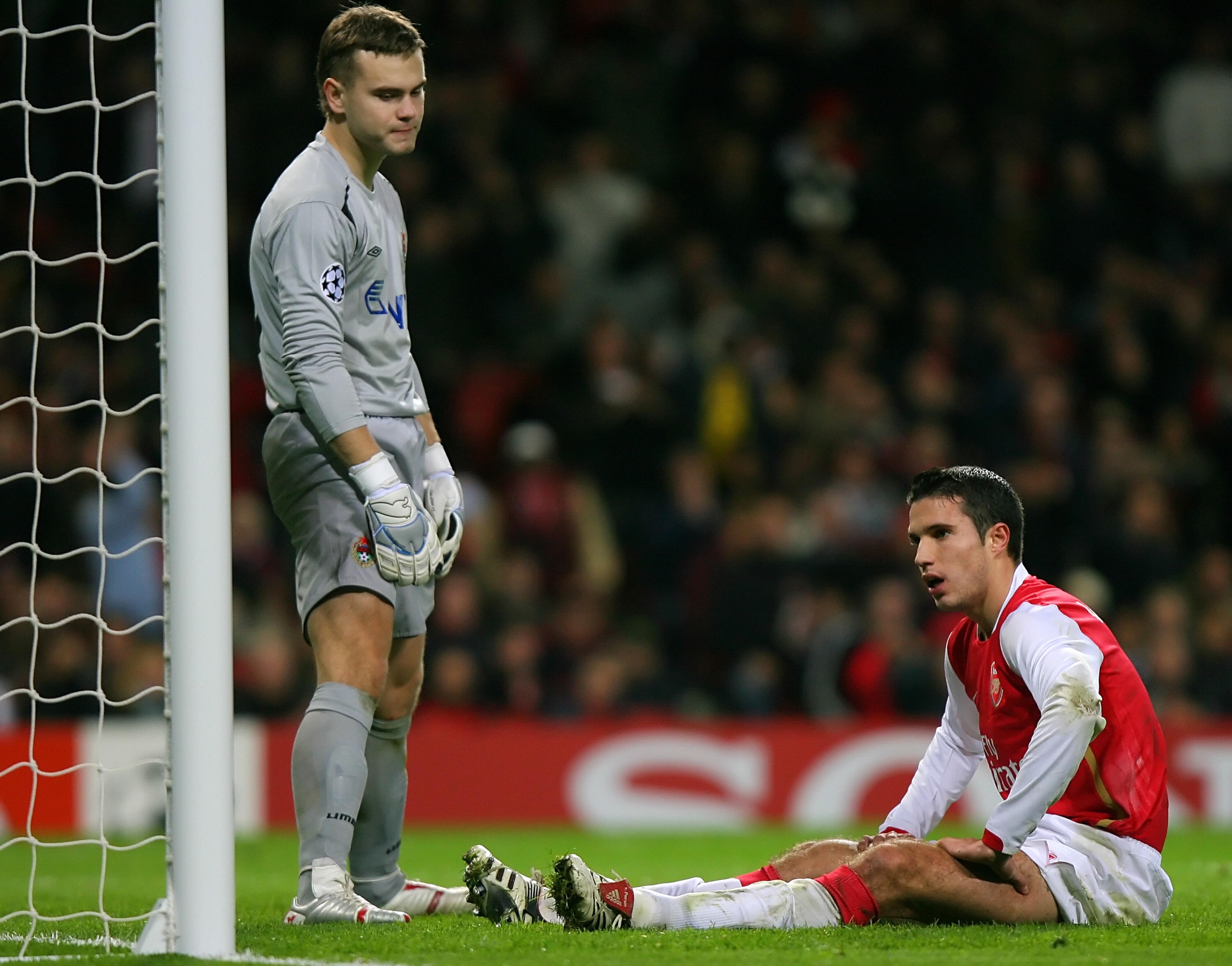 Sau 11 nam,  thu mon Nga moi co 1 tran giu sach luoi anh 3