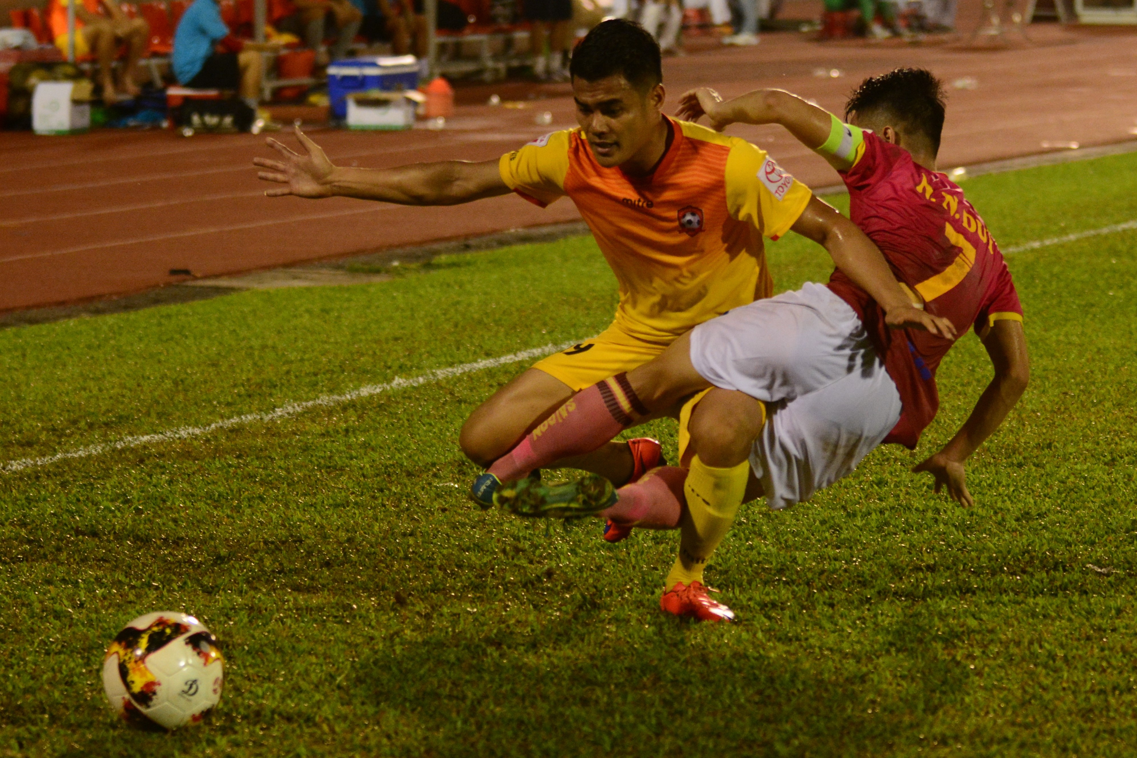 Hai Phong thua dam trong ngay chia tay HLV Truong Viet Hoang anh 7