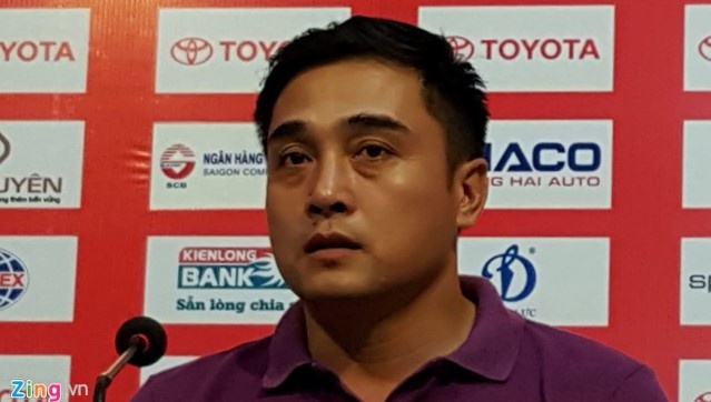 V.League mat gia vi ngoai binh gioi khong co anh 2