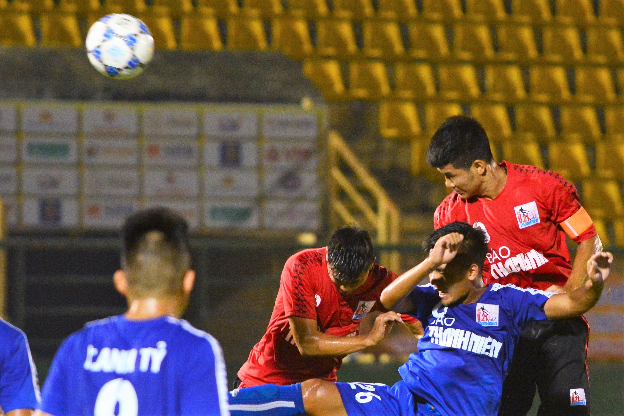 Binh Duong vs VPF anh 6