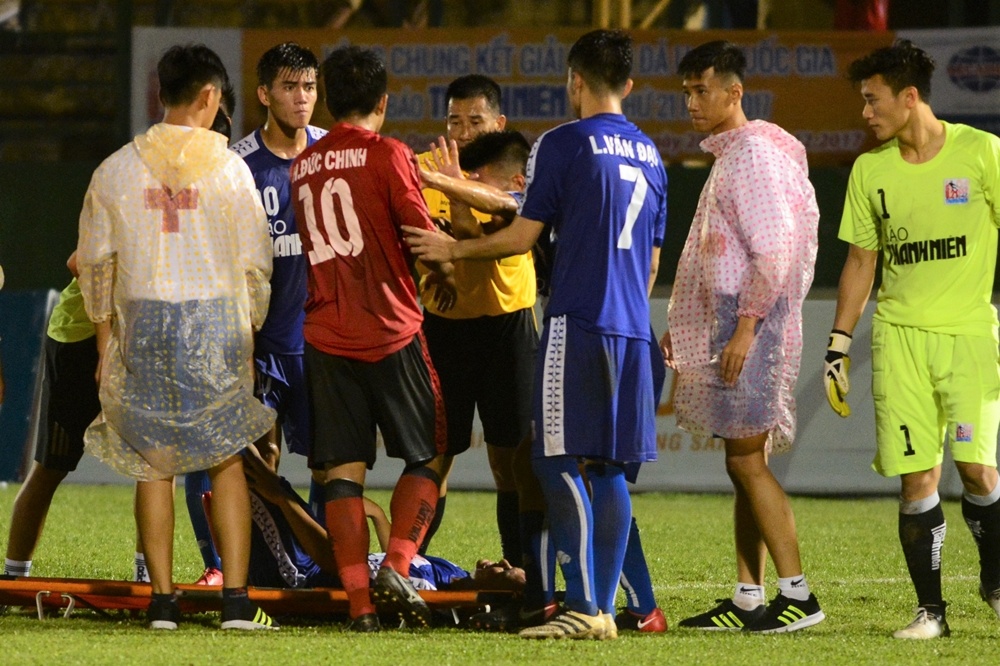 Binh Duong vs VPF anh 3