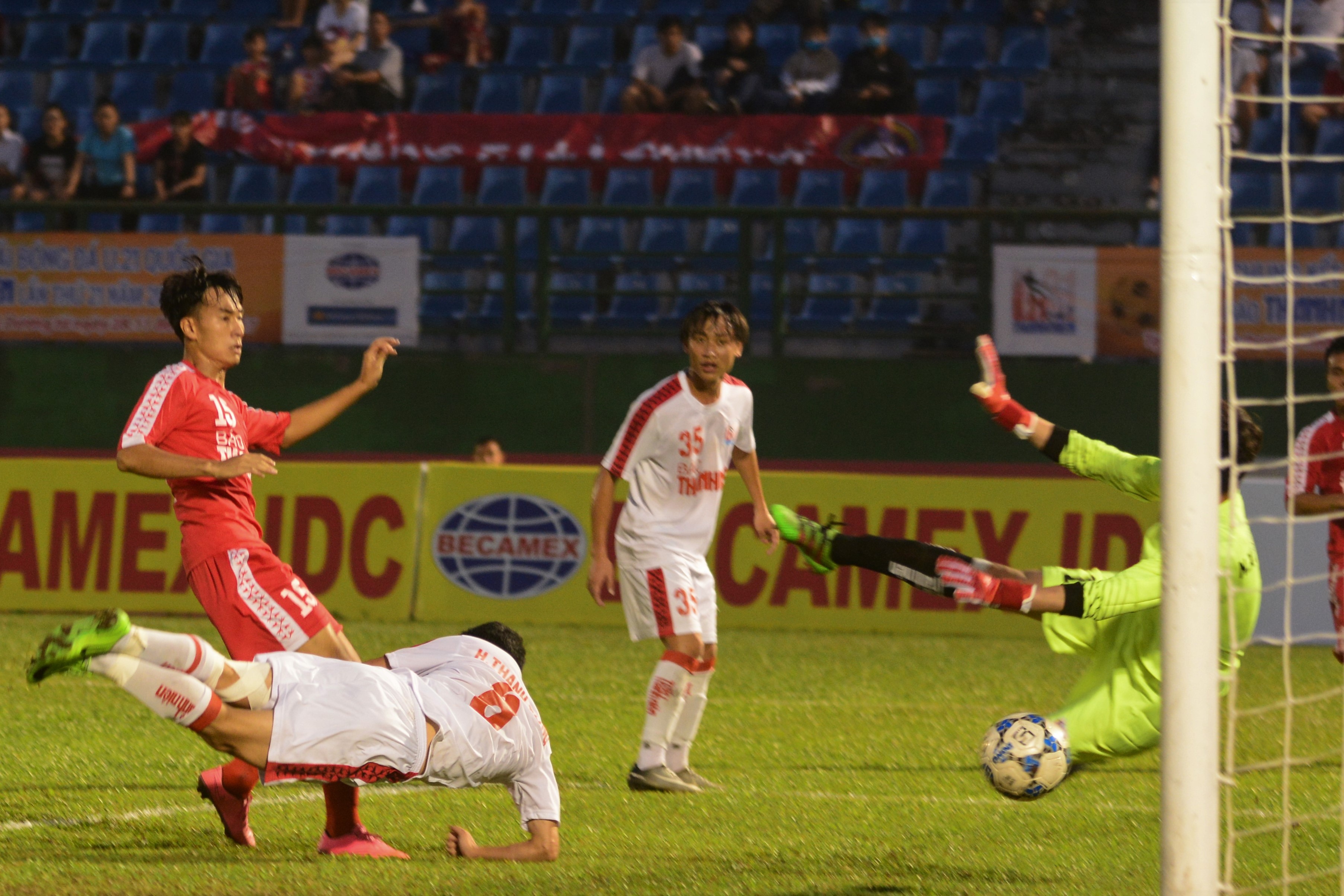 De bep Vietttel,  U21 HAGL vo dich giai U21 anh 5