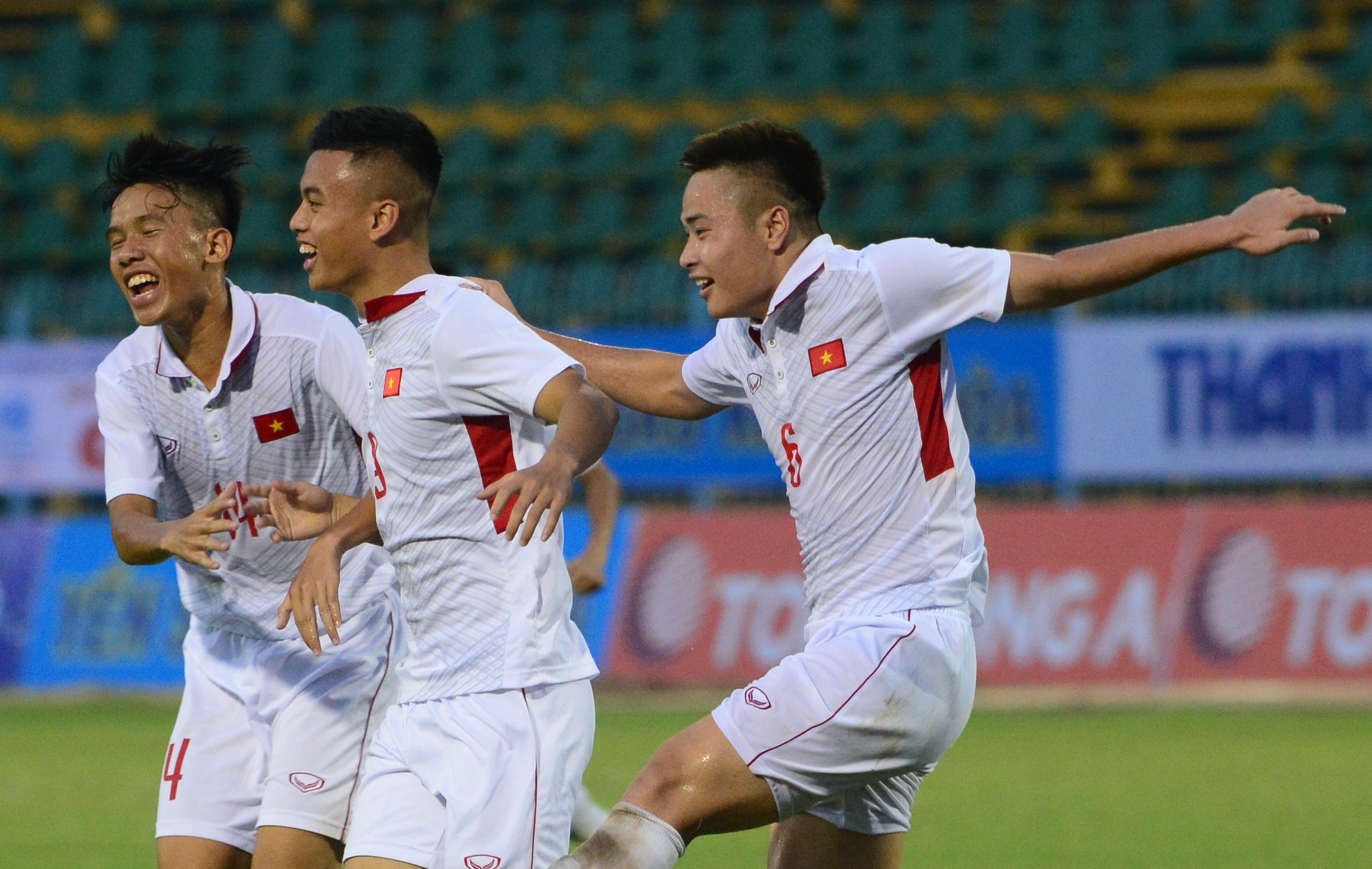 U19 Viet Nam xuat sac cam hoa Myanmar tai giai U21 quoc te hinh anh