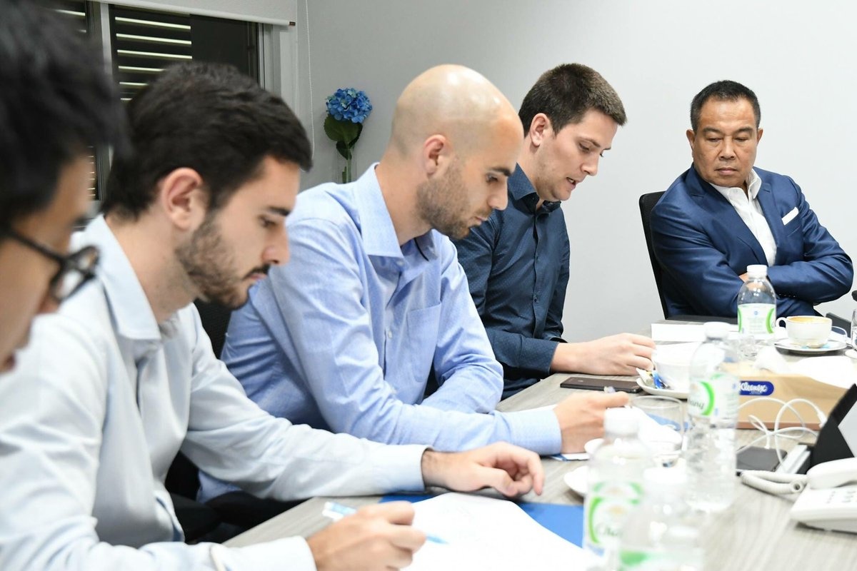 Bong da Thai Lan chuyen minh vi giac mo lon hon anh 3