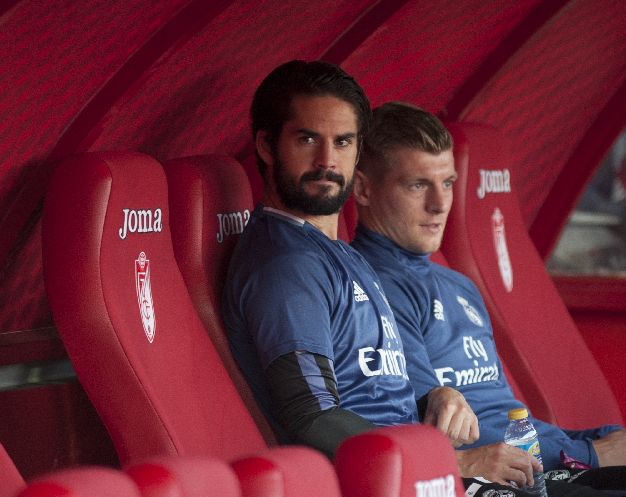 Zidane trả giá vì kế hoạch 'Mourinho hóa' ảnh 2 Zidane tra gia vi ke hoach 'Mourinho hoa' anh 2