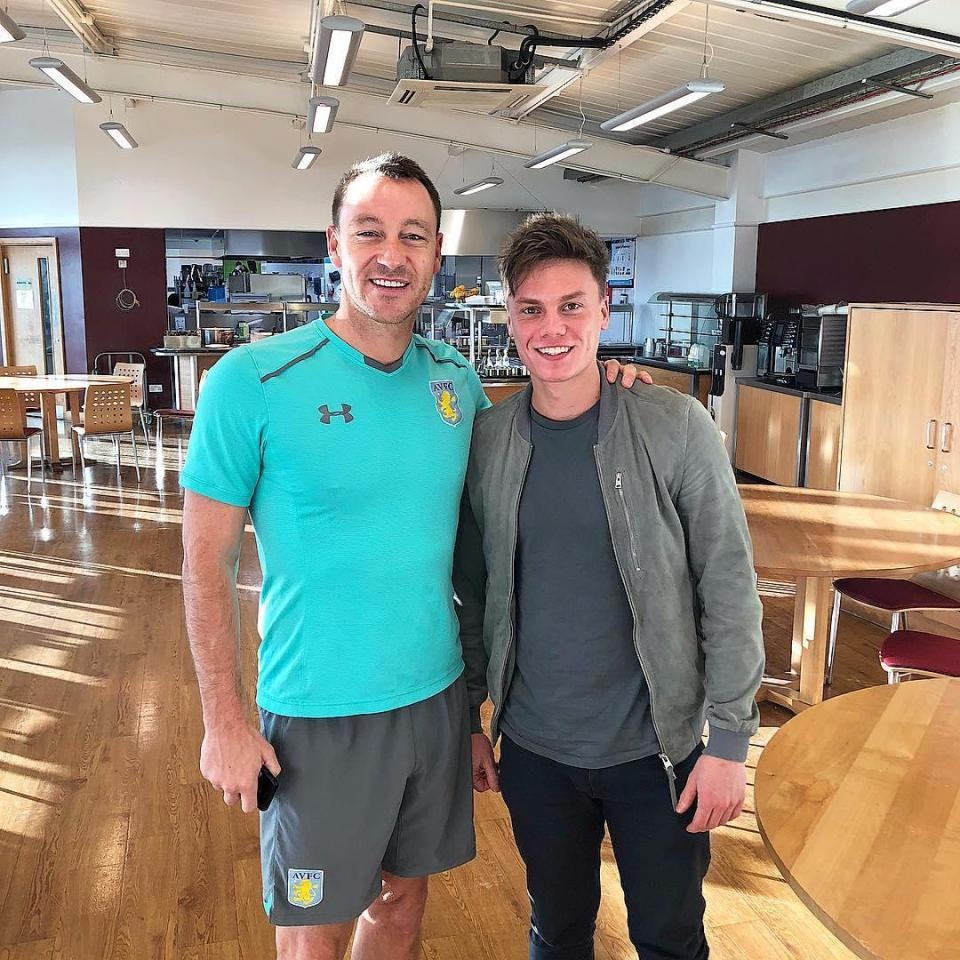 Mốt thuê đầu bếp riêng của các sao Premier League ảnh 6 Mot thue dau bep rieng cua cac sao Premier League anh 6