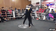 'Thanh Muay Thai' Buakaw dung manh trong buoi giao luu tai TP.HCM hinh anh