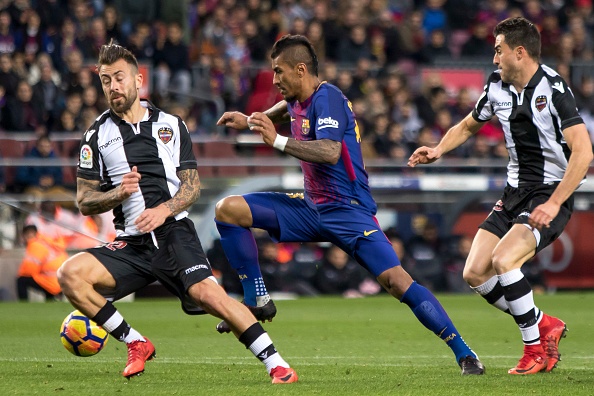 Sieu pham bi Keylor Navas tu choi cua Paulinho hinh anh