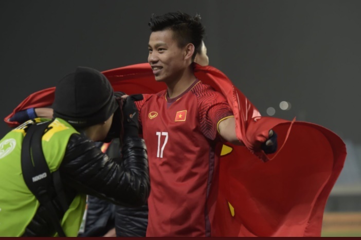 Nha bao Anh: 'Da the nay, U23 Viet Nam de vao chung ket' hinh anh