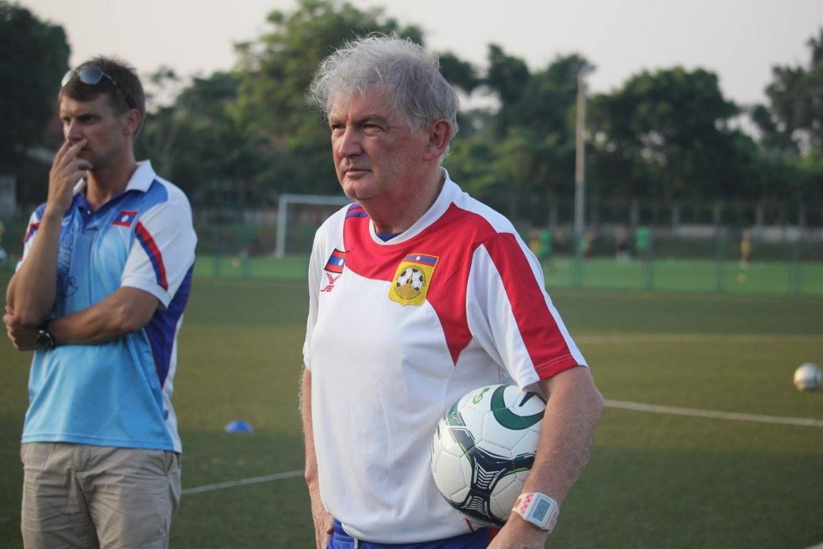 HLV Steve Darby: Trai tim chon U23 Viet Nam, ly tri goi Uzbekistan hinh anh